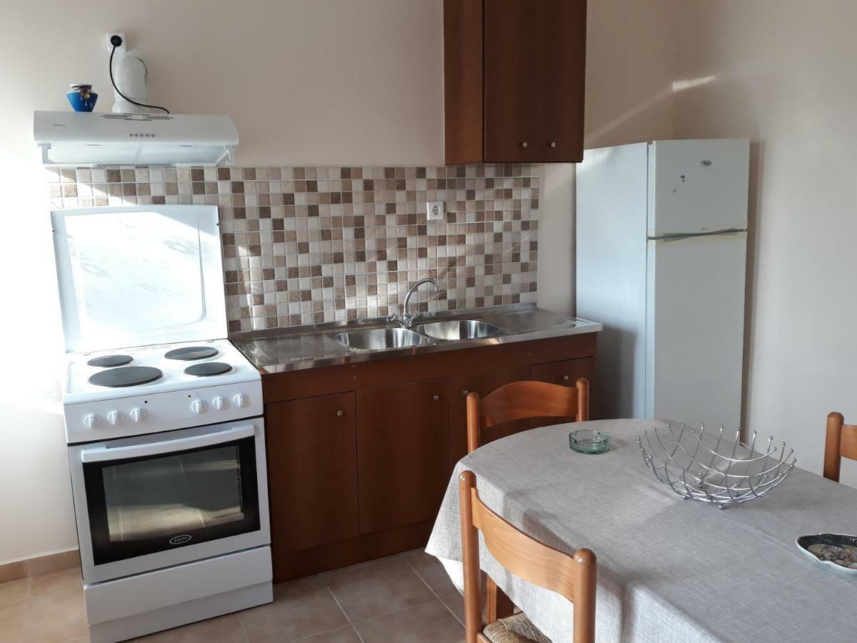 Maria Guesthouse Kini Eksteriør bilde