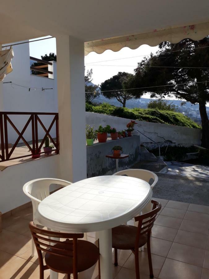 Maria Guesthouse Kini Eksteriør bilde